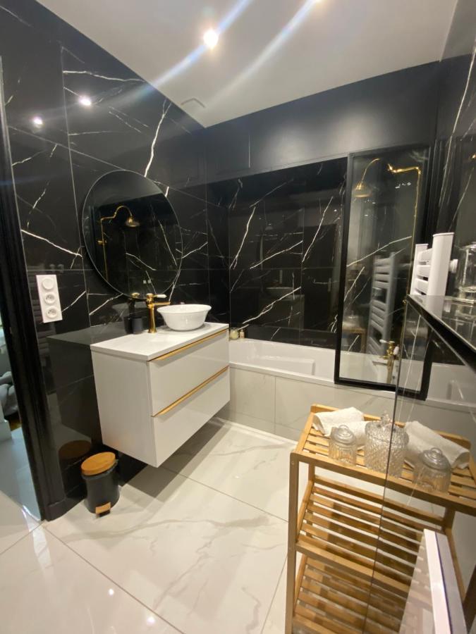 וינה Appartement Avec Superbe Vue Sur Le Rhone מראה חיצוני תמונה
